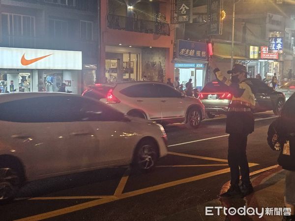 ▲恆春警分局於台灣祭出動大批警力維持交通順暢          。（圖／記者陳崑福翻攝）