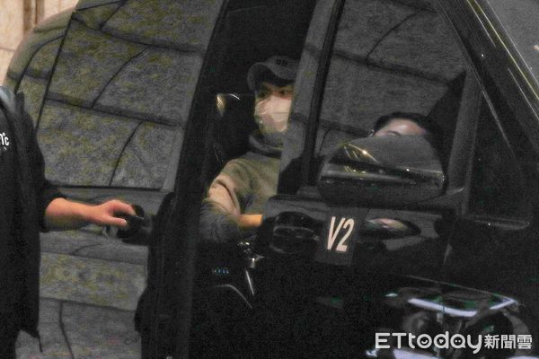 ▲▼張學友演唱會第三天，離開飯店堵拍。（圖／記者周宸亘攝）