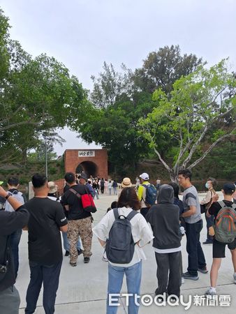 ▲台南市文化局於兒童節連假，各文化場域吸引超過20萬人次，文化吉祥物「巷仔Niau」公仔發揮超人氣，讓門票與文創商品收入突破新台幣300萬元。（圖／記者林東良翻攝，下同）