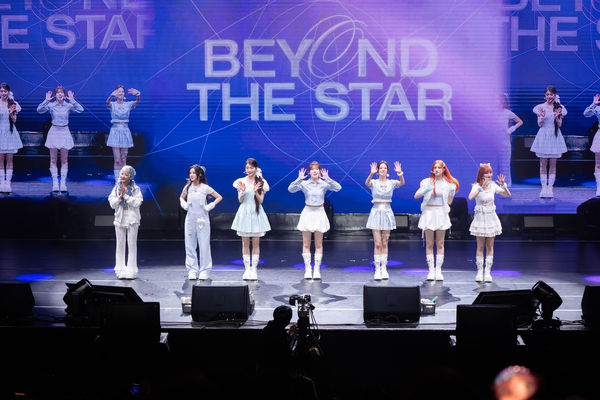 ▲▼ Kep1er寵粉唱「台灣天后」歌單　小婷虧：這下醒了吧。（圖／希林國際提供）