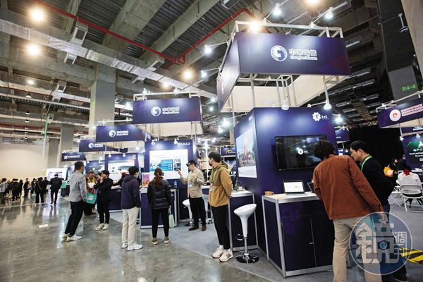 簡志誠秀中華電信AI應用肌肉，下一步進軍台南建算力中心。