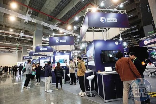 簡志誠秀中華電信AI應用肌肉，下一步進軍台南建算力中心。