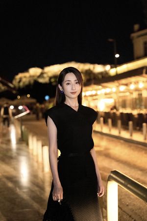 ▲柯佳嬿赴希臘看秀。（圖／COS提供）