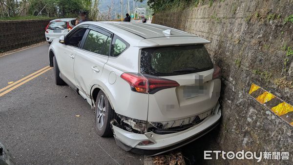▲嘉義梅山36彎第26彎處清明連假發生車禍。（圖／記者翁伊森翻攝，下同）