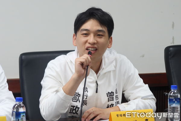 ▲台南市議會國民黨團指出，賴清德賣台掏空台灣，年輕人都在流淚了，黨團要求賴政府立即針對受高關稅產業，進行減稅和補助，稅制調整和產業轉型刻不容緩。（圖／記者林東良翻攝，下同）