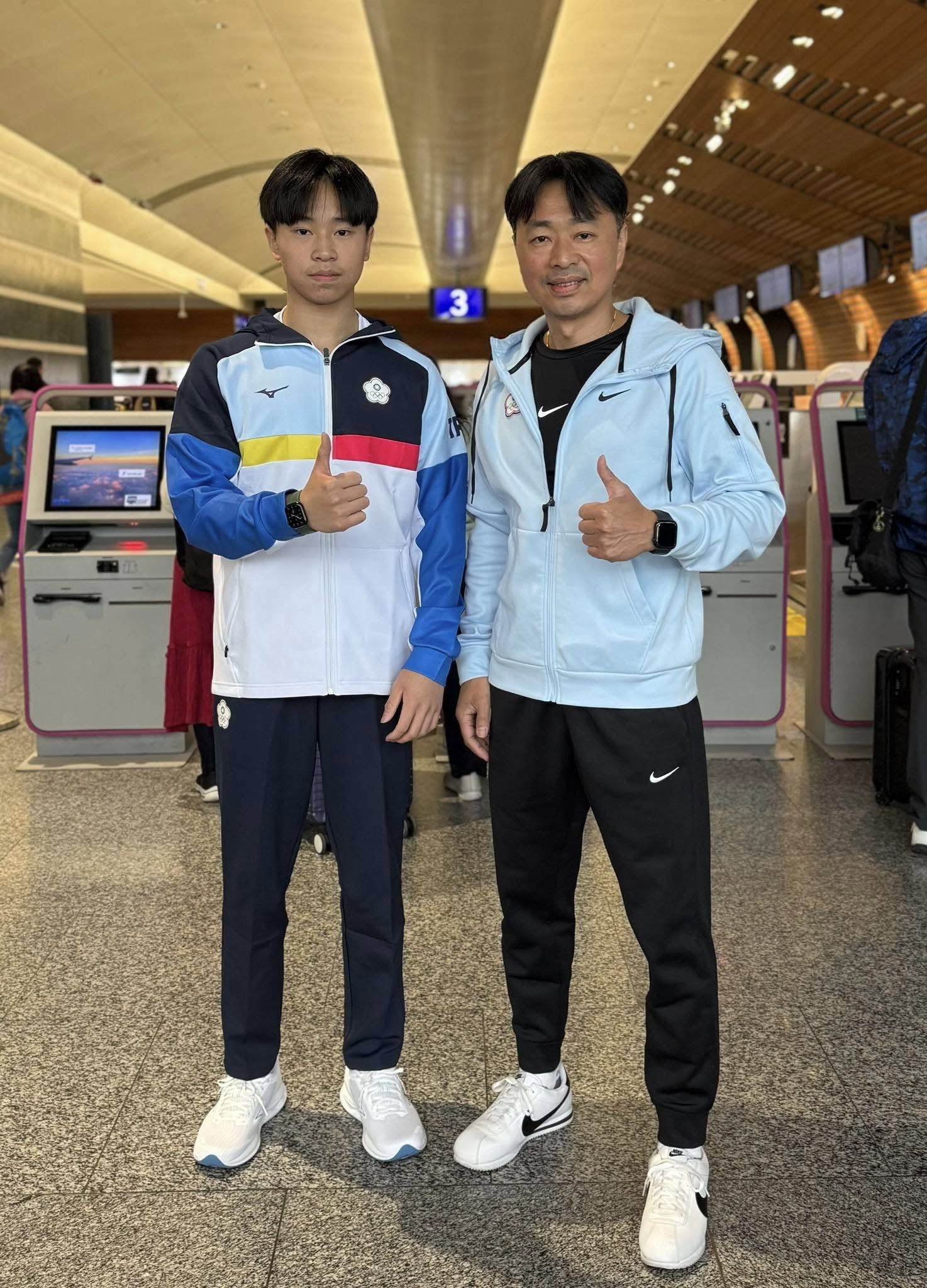 ▲▼鄭丞佑（左）、鄭焜杰(右)。（圖／翻攝臉書／鄭焜杰）