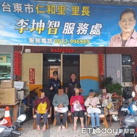 ▲警方主動結合在地社區力量發放愛心物資。（圖／記者楊漢聲翻攝）