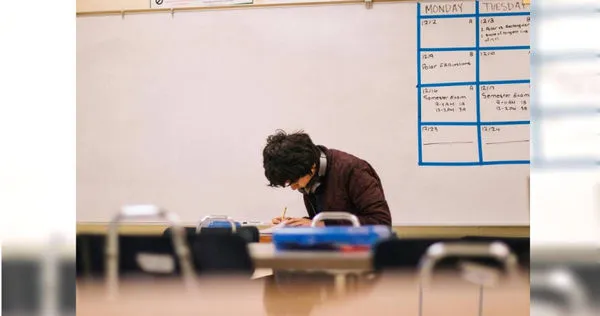 曾因太優秀被指作弊！英17歲少年考試不合格　輕生後隔天被通知「系統誤判成績」