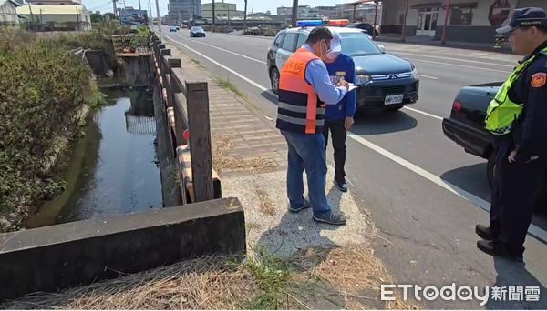 ▲屏東監理站會同警方查獲白牌車攔客             。（圖／屏東監理站提供）