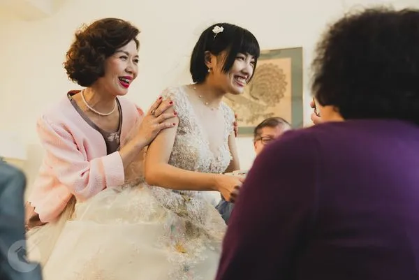 ▲于子育、怡岑合作新歌〈母女〉。（圖／薩泰爾娛樂提供）