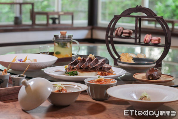 ▲台北百年老宅餐廳再增一家　輝室餐點拆解重組台灣傳統美食。（圖／記者黃士原攝）