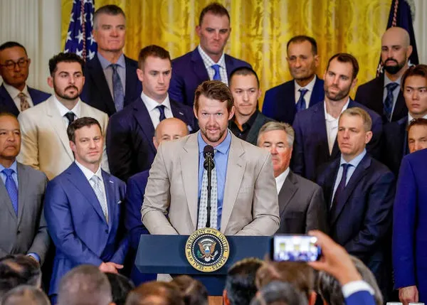 ▲道奇隊拜訪白宮！克蕭感性致詞         。（圖／截自道奇IG）