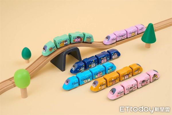 ▲▼台灣高鐵「T-Shopping高鐵線上購」聯名四輛組玩具車全套6色。（圖／台灣高鐵提供）