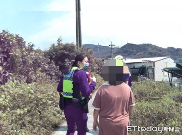 ▲枋寮警分局建興派出所警員徐莉珊及許哲瑋找到楊婦            。（圖／警方提供）