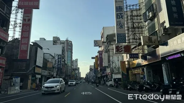 ▲▼     台南,東門路        。（圖／記者張雅雲攝）