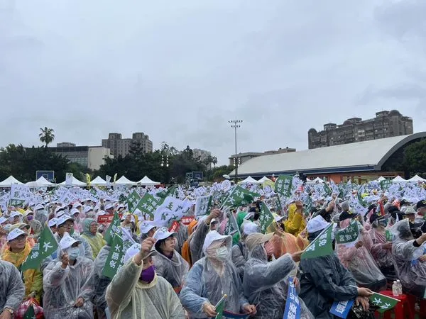 民進黨日前在新北舉辦「人民是頭家」政策宣講活動。（翻攝自民主進步黨臉書）
