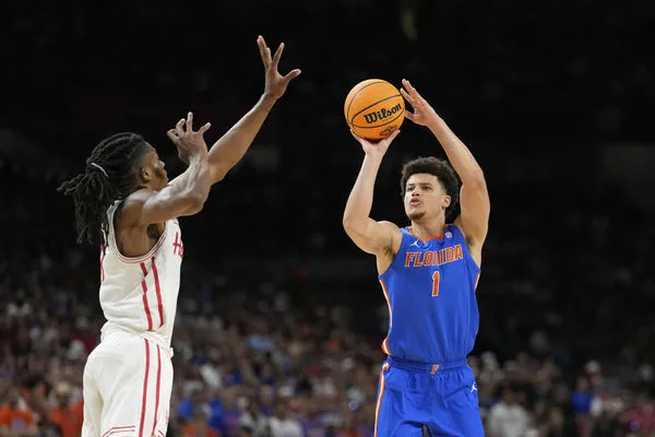 ▲NCAA男籃冠軍戰，佛羅里達大學克雷頓、休士頓大學克萊爾。（圖／達志影像／美聯社）