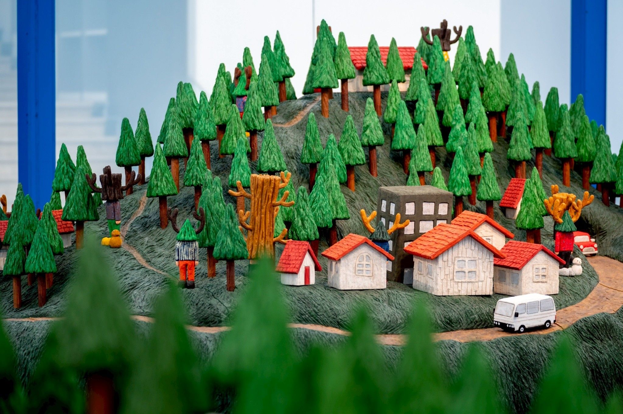 ▲基隆六月必看！日本超夯「小樹人藝術展」。（圖／記者郭世賢翻攝）