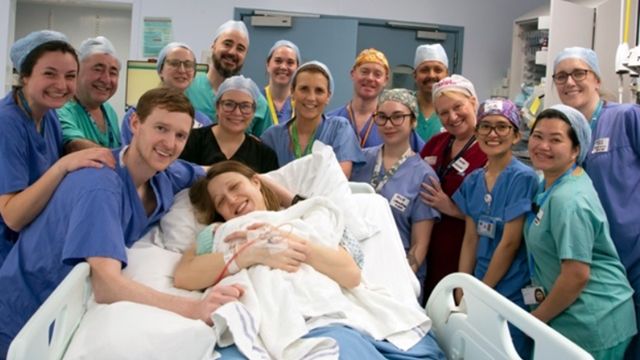 ▲▼英國首名子宮移植女嬰誕生 母親罹罕病終圓夢。（圖／翻攝imperial.nhs.uk）