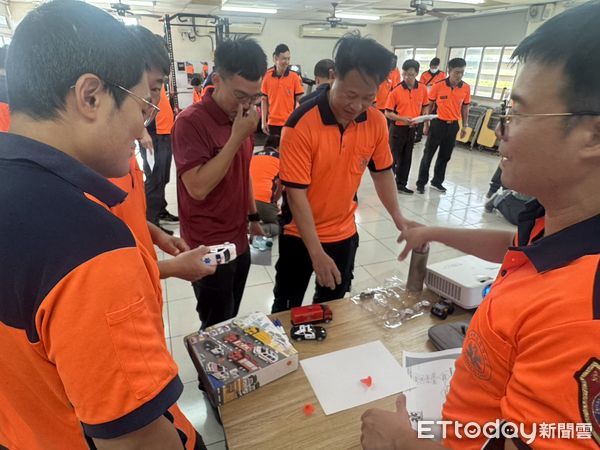 ▲南消第二大隊4月8日、10日將舉辦緊急救護技術員教育訓練，不僅涵蓋基本救命術，同時分享精神急症患者的處置方式，以應對現場突發狀況。（圖／記者林東良翻攝，下同）