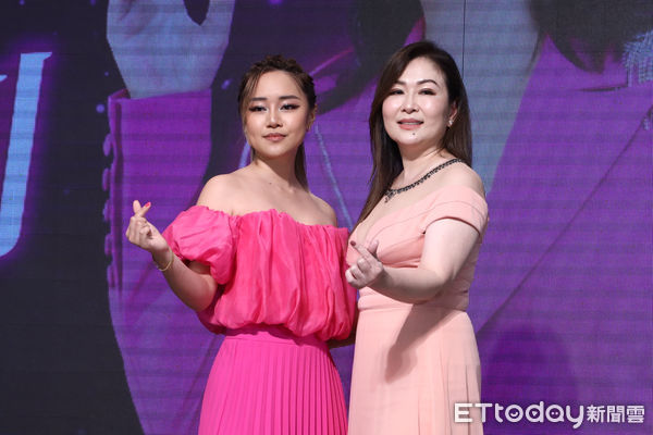 ▲張秀卿【辣妹駕到演唱會】記者會，與女兒林莉同台。（圖／記者林敬旻攝）