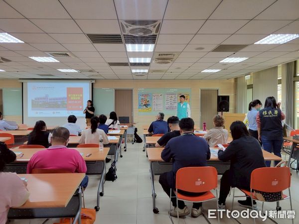 ▲移民署南區事務大隊雲林縣服務站及雲林縣專勤隊結合勞動部勞動力發展署移工留才久用服務中心，共同辦理「移工留才久用方案宣導說明會」。（圖／記者游瓊華翻攝）