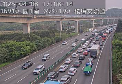 ▲▼            國道1號南下69.９公里處楊梅交流道今(8日)下午4時23分發生車禍 。（圖／翻攝自高速公路1968）