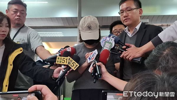 ▲謝宜容100萬元交保，現身帶哭腔喊，對不起大家、對不起家屬。（圖／記者陸運陞攝）