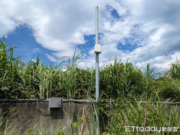 ▲智慧監控系統當揚塵污染發生時，會自動啟動灑水措施，迅速有效地遏制污染蔓延擴大。（圖／花蓮縣政府提供）