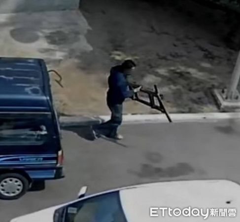 ▲▼大金龜得主餐廳遭竊　小偷「全套計畫」躲監視器。（圖／記者陳洋翻攝）