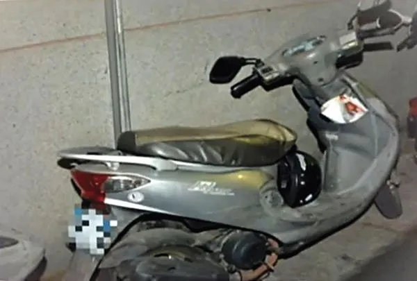 警方一開始在板橋尋獲蔡婦機車，後在蔡婦大女兒的指認與協助下，循線偵破此案。（翻攝畫面）