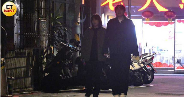 獨家／李友廷兩晚帶女回家　深夜暗巷伸出愛的小手