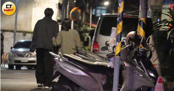 獨家／李友廷兩晚帶女回家　深夜暗巷伸出愛的小手