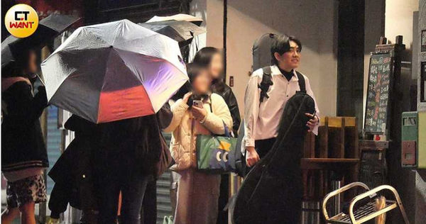 獨家／李友廷兩晚帶女回家　深夜暗巷伸出愛的小手