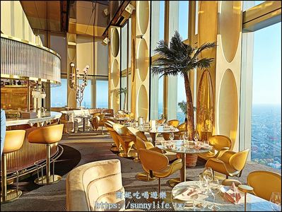 76樓臨窗座位俯瞰曼谷絕美夜景！