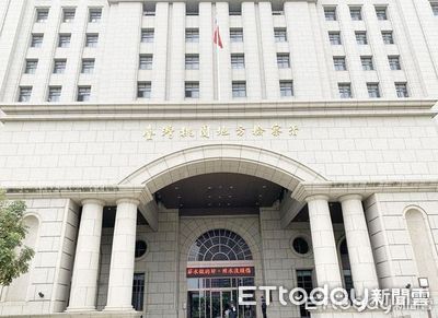 只因與鄰居有嫌隙　狠婦竟鑽圍牆投放除草劑洩恨！