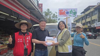 花蓮議長張峻挺「罷免傅崐萁」 今送交500份連署書