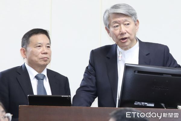 ▲▼經濟部長郭智輝 國發會主委劉鏡清 答詢 880億預算相關 立法院經濟委員會。（圖／記者屠惠剛攝）