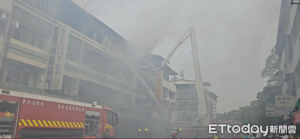 ▲▼ 南投縣草屯鎮大成街一處連棟透天民宅發生火警 。（圖／記者高堂堯攝，下同）