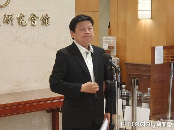 ▲▼    國民黨團總召傅崐萁      。（圖／記者崔至雲攝）