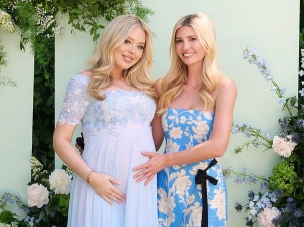 蒂芬妮（左）即將臨盆，同父異母的姐姐伊凡卡（右）幫她籌辦產前派對。（翻攝ivankatrump IG）