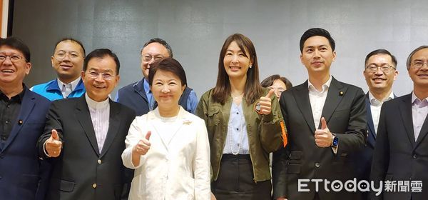 ▲賈永婕,盧秀燕。（圖／記者游瓊華攝）