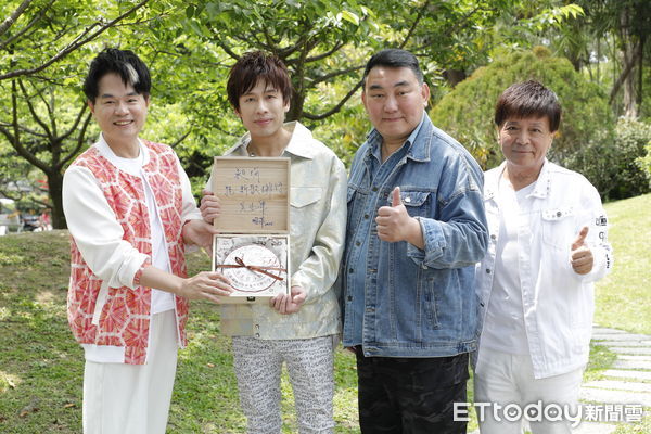 ▲▼歌手陳昶均《一夜情愁》發片記者會，近日宣布離婚的資深演員徐亨出席相挺。（圖／記者湯興漢攝）