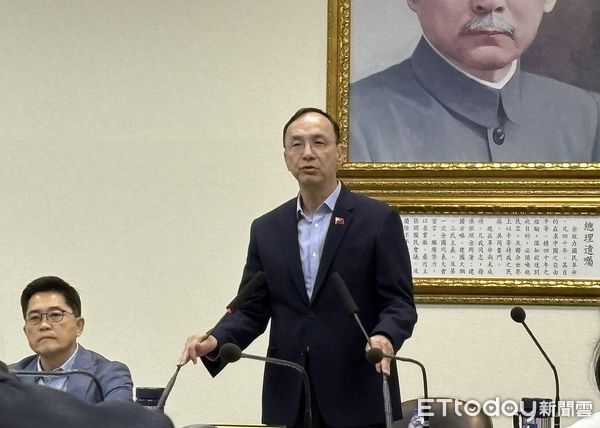 ▲國民黨主席朱立倫主持中常會。（圖／記者鄭佩玟攝）