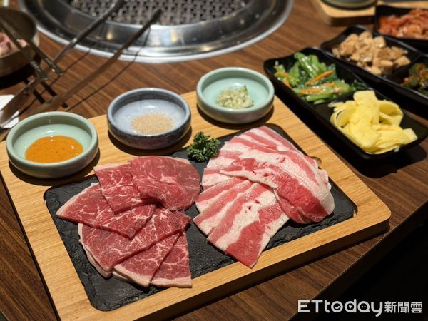 ▲姜滿堂夢時代店推出限定優惠，個人套餐超豐盛。（圖／記者許宥孺攝）