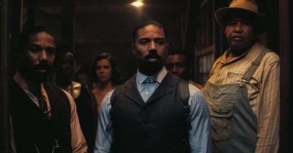 ▲《罪人》麥可&middot;B&middot;喬丹更1人飾演2角。（圖／華納提供）