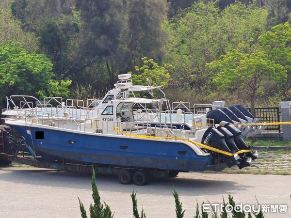 ▲▼我國3艘遊艇和大陸船隻走私貨物，被逮個正著。（圖／記者林名揚翻攝）