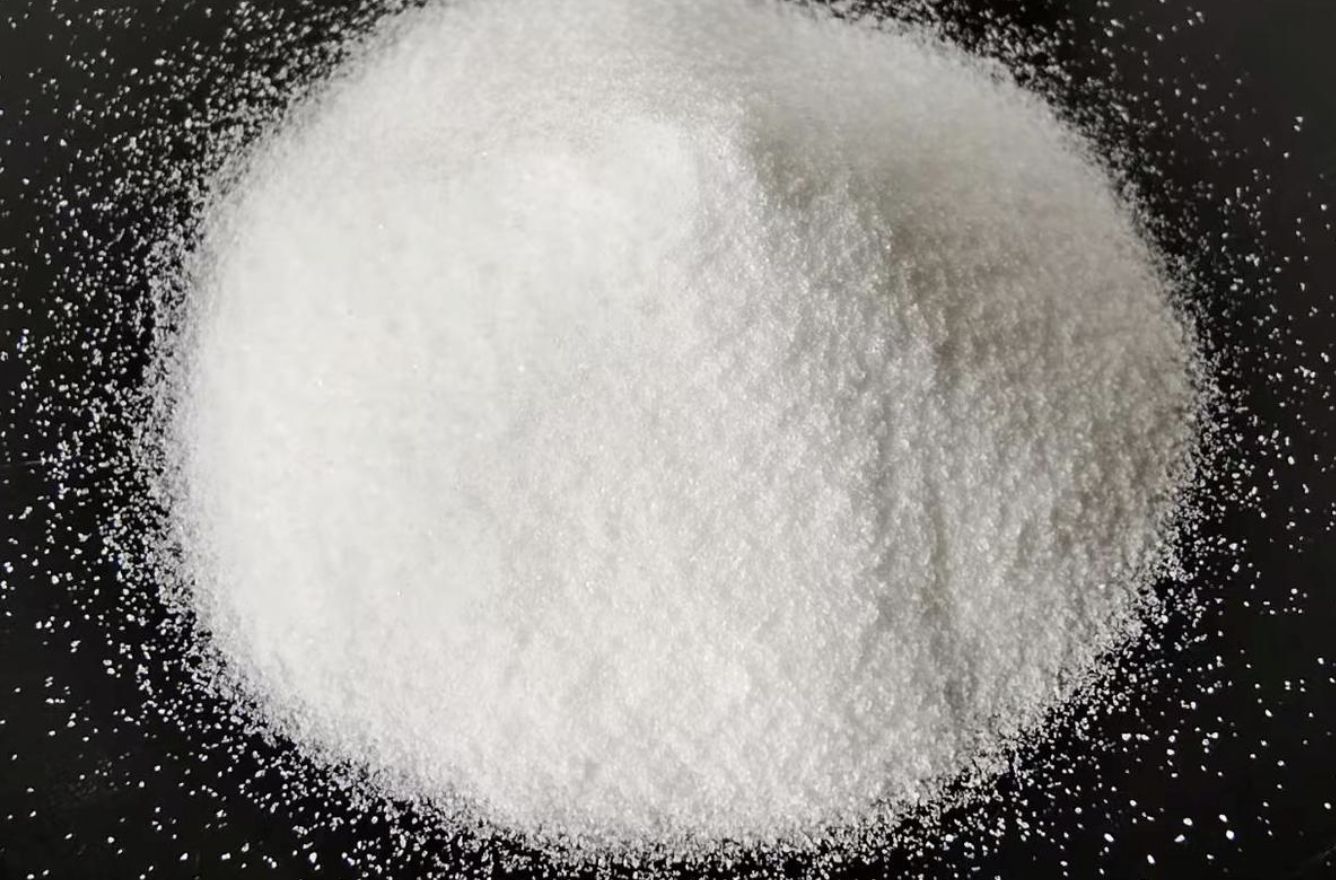 ▲高純石英礦礦石和高純石英砂。（圖／翻攝央視）