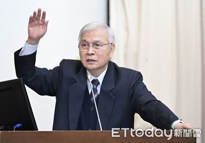 央行「外資買超」讓匯率飆升 專家諷:今年買4000億台幣升到20元
