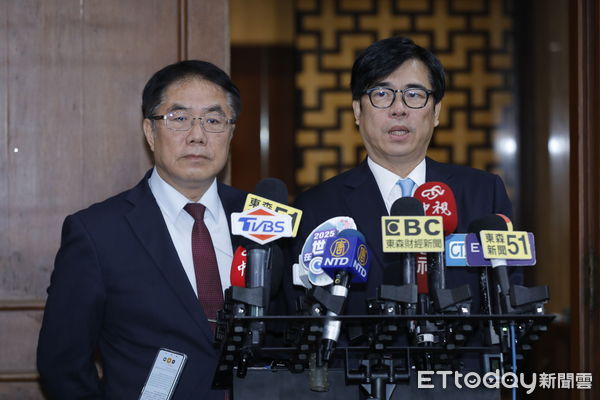 ▲▼川普對等關稅大刀一砍重創台灣經濟，10日行政院會上六都除台中市改派副市長鄭照新出席外，台北市長蔣萬安、新北市長侯友宜、桃園市長張善政、台南市長黃偉哲及高雄市長陳其邁都親自出席，聽取行政院的紓困報告。（圖／記者湯興漢攝）